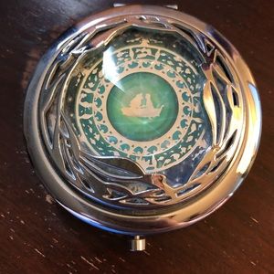 The little mermaid Sephora compact. Set the mood